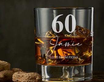 Copo de uísque personalizado com gravação para aniversário de 60 anos, em caixa de presente.