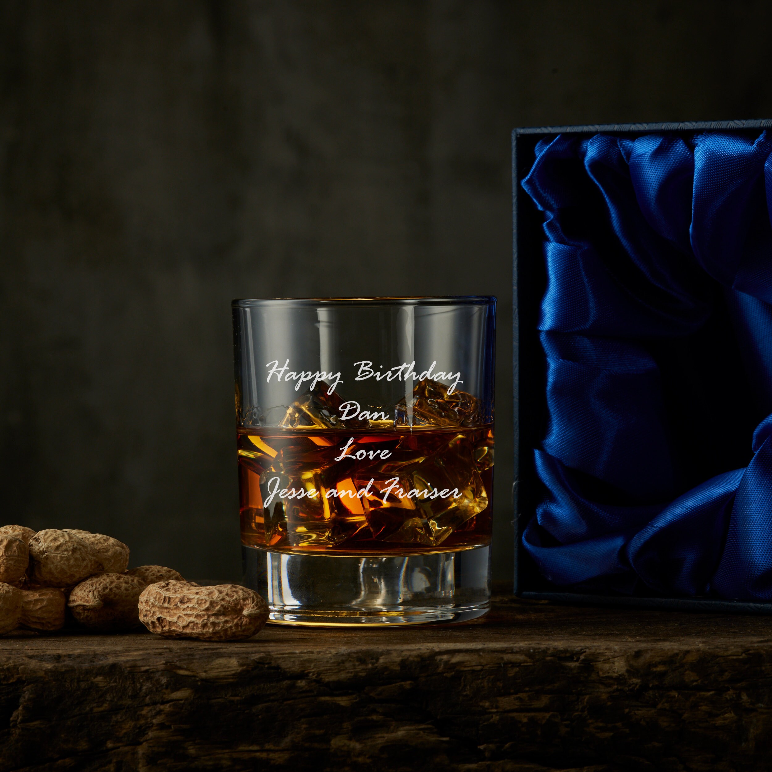 Engraved Personalised Whiskey Glass In Silk Lined Gift Box - Foto 3