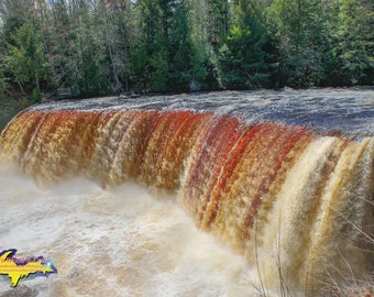 Michigan Waterfalls Upper Tahquamenon Spring Rush -2985