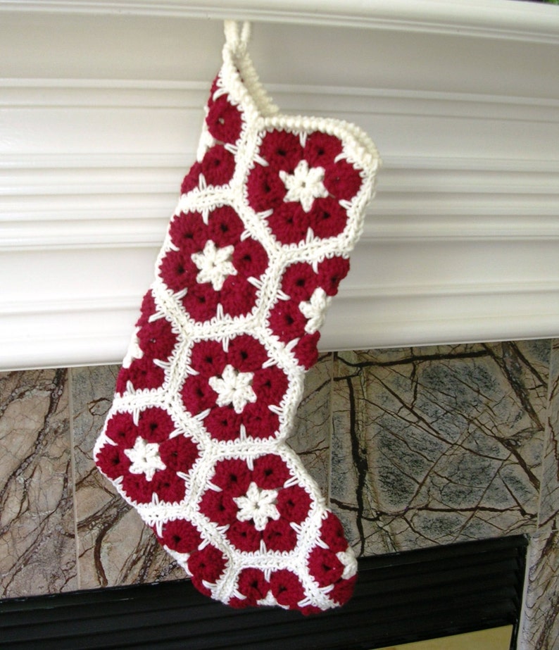 Patrón de crochet de medias Patrón de medias navideñas de flores africanas Patrones de crochet navideñas Tutorial DIY de medias navideñas imagen 3