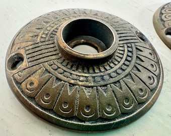 Bronze Doorknob Rosette, Vintage Escutcheon (2 1/4")