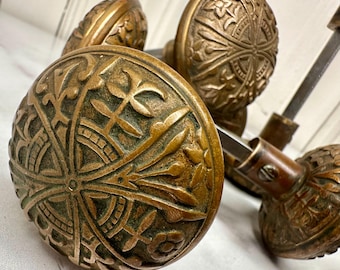 Antique Victorian Cast Brass Door Knob Set: Ornate Lockwood H-20600
