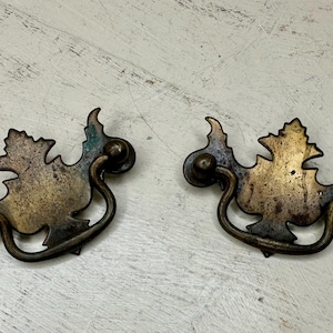 Vintage Dark Metal Drawer Pulls Set of 2 – Ornate Bail Handles Rustic / Gothic Style