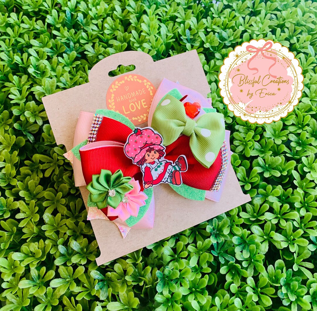 Bow & Strawberry Short main image 0