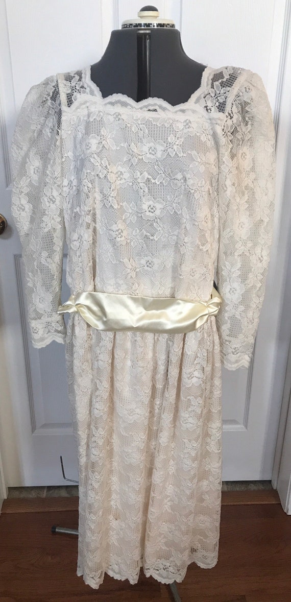 Vintage 1980’s Drop Waist Lace Dress