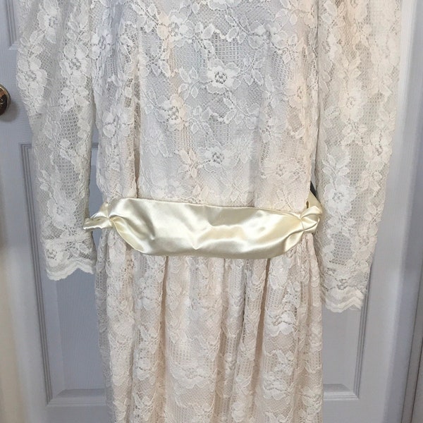 Vintage 1980’s Drop Waist Lace Dress