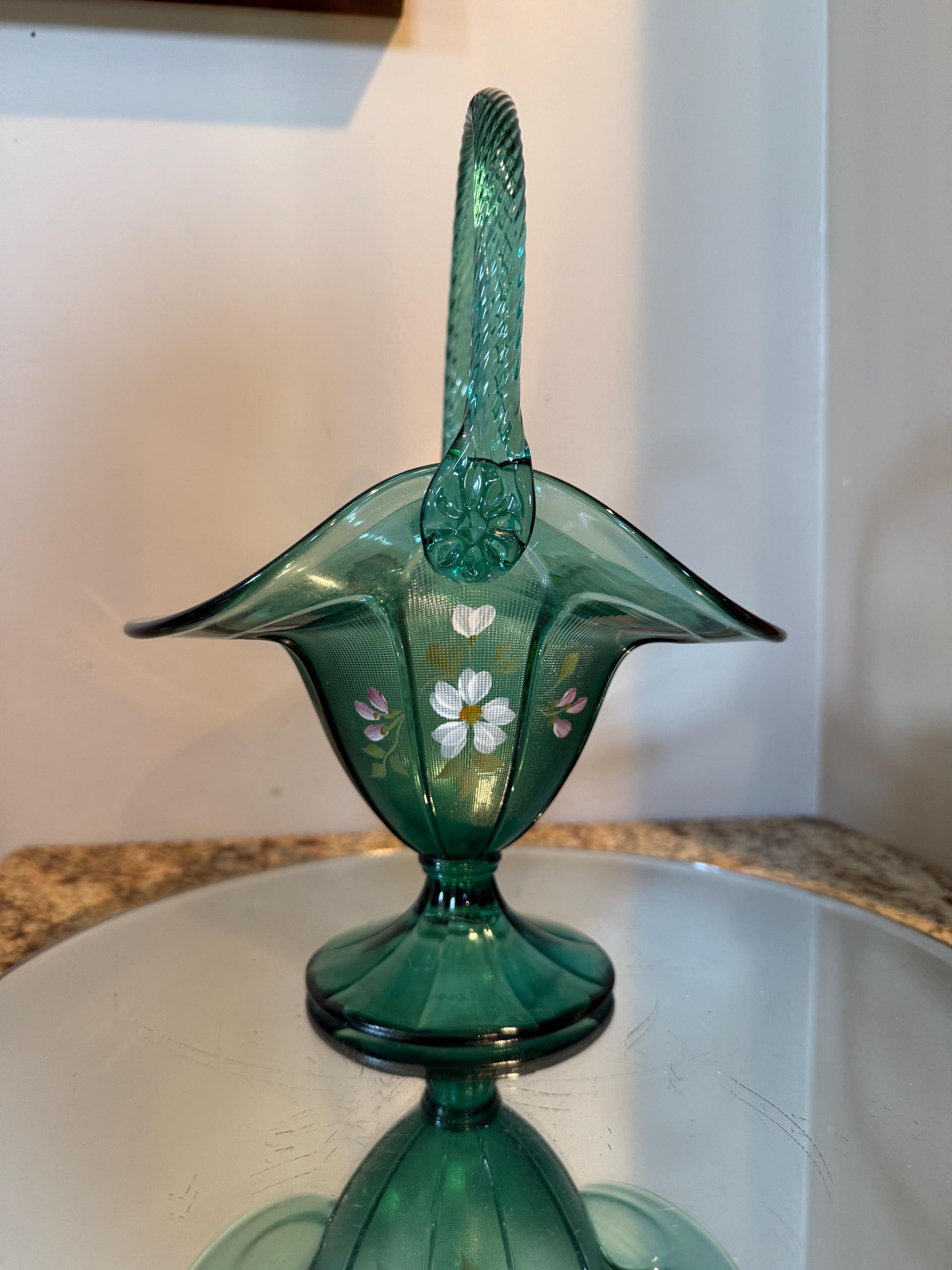フェントン アンティークantique エメラルドグリーンバスケット アメリカ Fenton Emerald Green Basket - Etsy