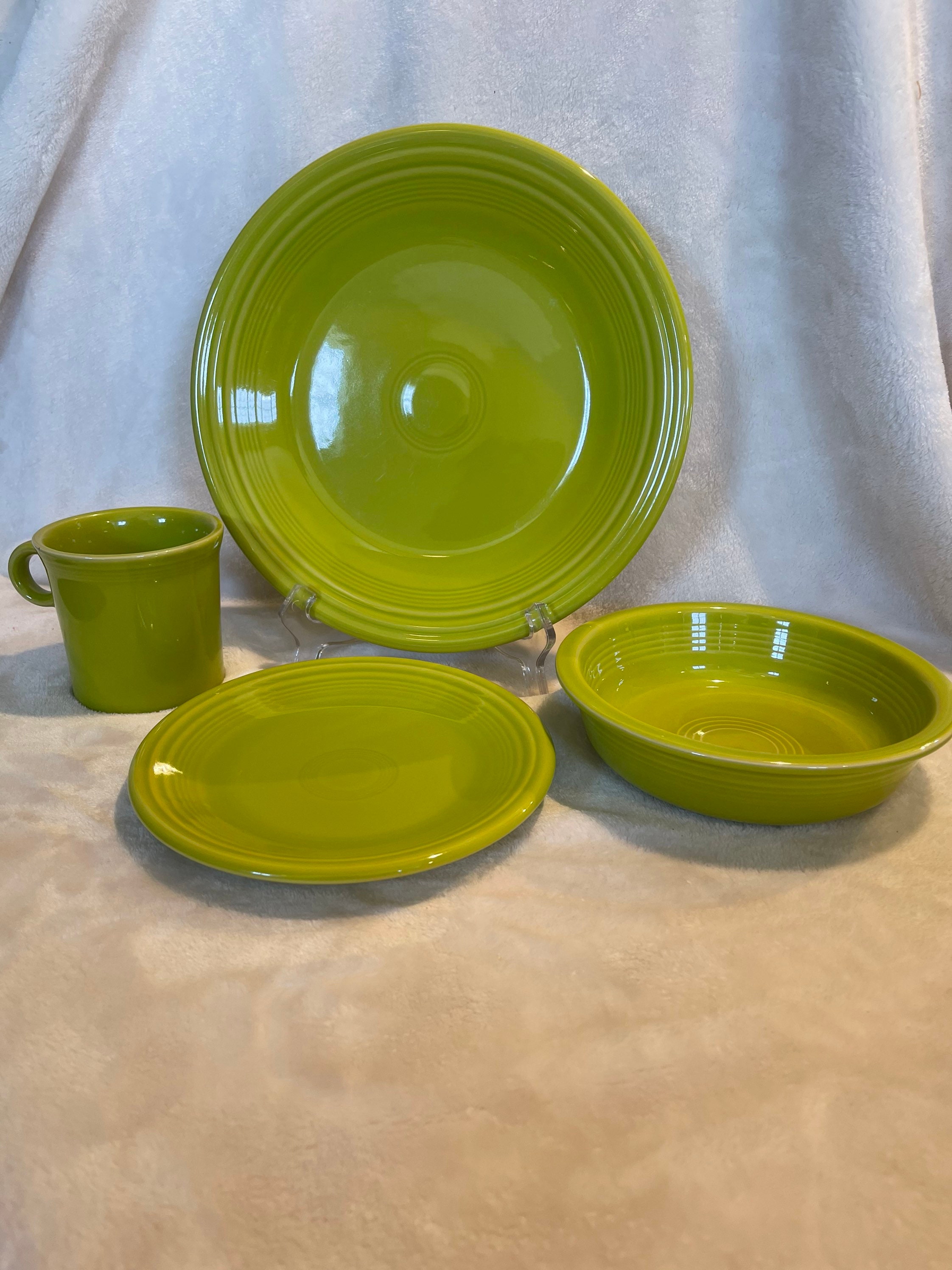 Vintage Fiesta 4 Place Setting-lemongrass - Etsy Vintage Fiesta 4 Place Setting-lemongrass - Etsy