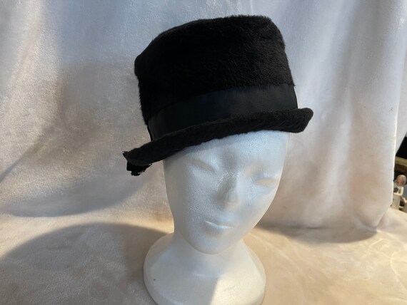 Vintage Black Imitation Fur Pillbox Hat - image 3