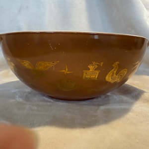 Vintage Americana Pyrex Mixing Bowl