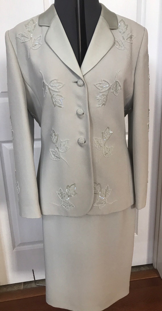 Albert Napon Ladies Suit-Size 12