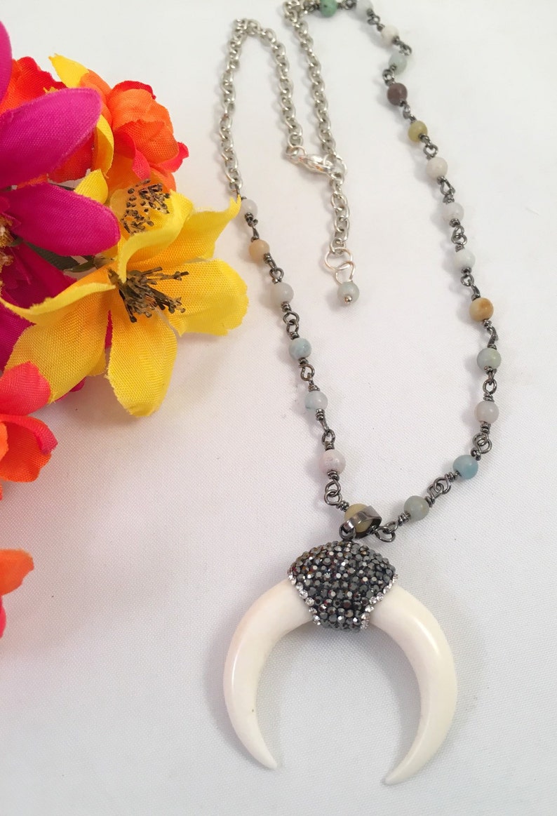 Boho Chic Choker Horn Necklace Petite Crescent Necklace Double Crescent Horn Bone Necklace Layering Carved Bone Bone Crescent Moon