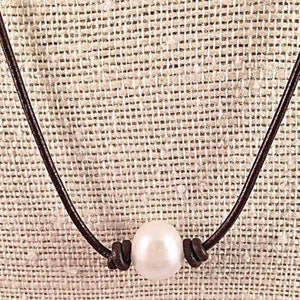 White Pearl on Leather Necklace, Knotted Pearl Black Necklace, White Pearl and Brown Leather, Freshwater Pearl on Five Leather Choices