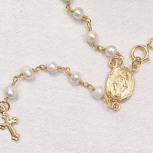 Weiße Perlen Rosenkranz für Kinder und Erwachsene, zierliche Perlen Rosenkranz Halskette Kind und Erwachsene, 1. Kommunion, religiöser Rosenkranz Schmuck