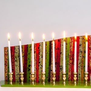 Waldwelle Menorah, Kunstglas Menorah, Handarbeit, Sammlerstücke, Judaica, Hanukkah Urlaub, Votiv