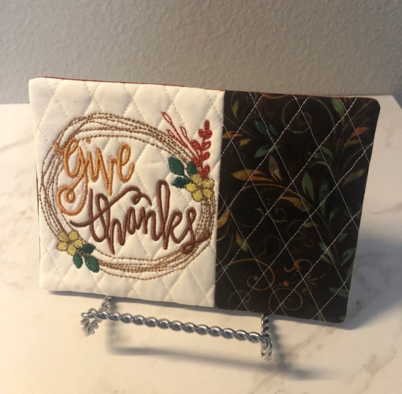 Embroidered Thanksgiving Mug Rug: Fall Coffee Coaster