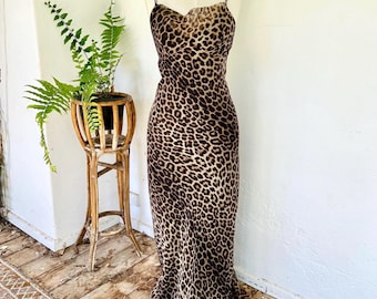 1990s Y2K leopard maxi slip dress vintage cowl neck low back strappy lace up sleeveless bias cut form fitting prom cocktail animal print