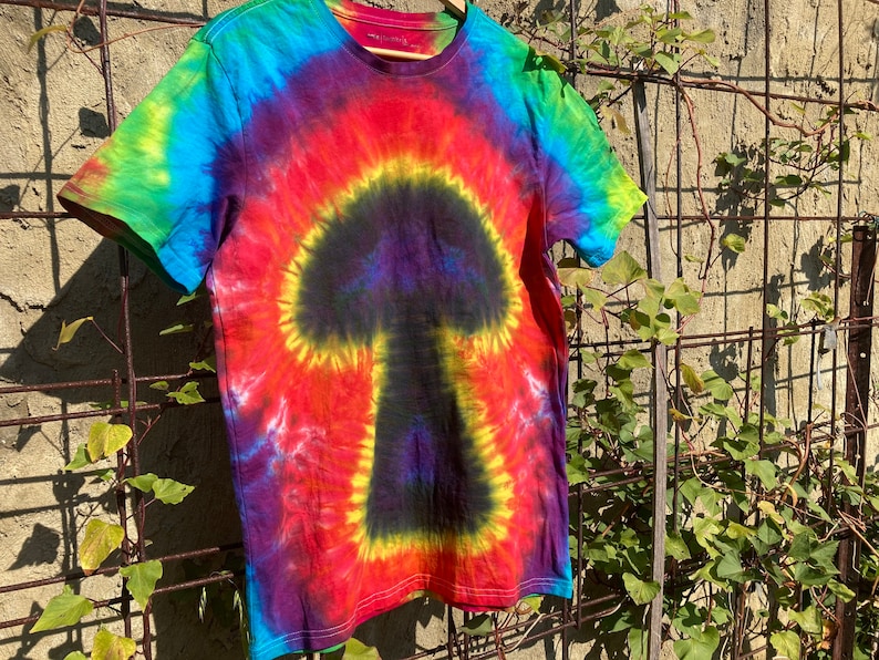 Tie dye mushroom T-Shirt Tee hand dyed festival clothes | Etsy