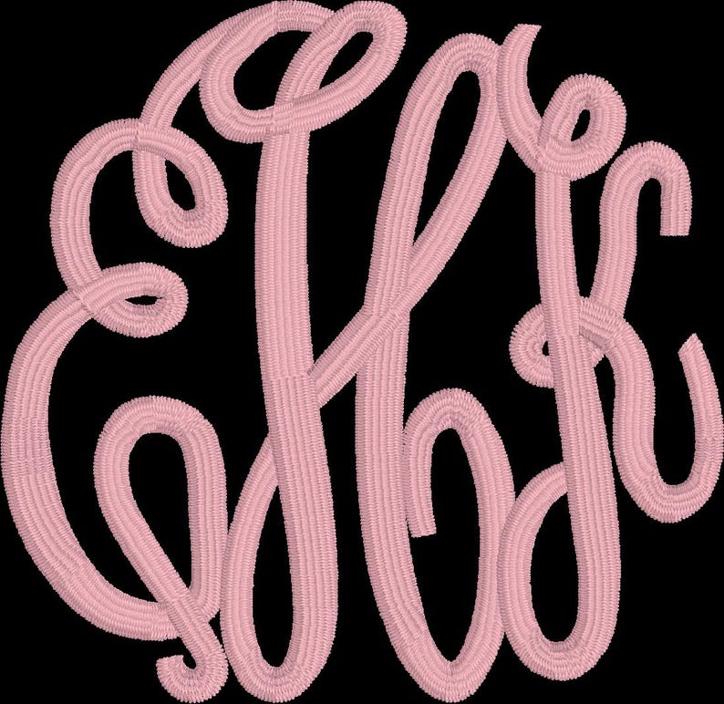 Op de afbeelding: Een roze monogramontwerp met de letters E, H en K in een cursief schrift. De letters zijn met elkaar verweven en hebben een getextureerde, geborduurde uitstraling tegen een zwarte achtergrond. Het ontwerp is geschikt voor personalisatie.