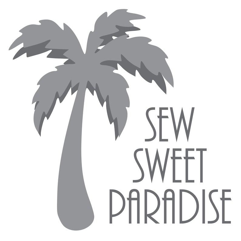Puede incluir: Ilustraci&oacute;n gris de una palmera con el texto "SEW SWEET PARADISE" en una fuente estilizada. La palmera est&aacute; centrada, con el texto a la derecha. La imagen est&aacute; sobre un fondo blanco.