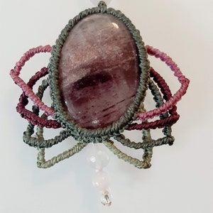 Micro macramé necklace, Strawberry Quartz, Pink Quartz, Macramé, Waxed Polyester Cord, Lithotherapy, Relaxation, Relaxation