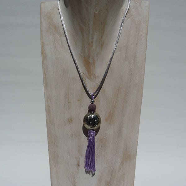 Collier Pierre de Lave, Mauve et argent, Pendentif perles métal, Pompon, Diffuseur Huile Essentielle, Parfum, Aromathérapie, Lithothérapie