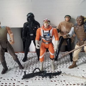 Vintage Star Wars Action Figures with Weapons