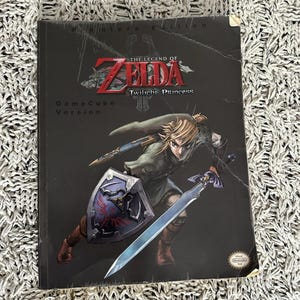 The Legend of Zelda: Twilight Princess GameCube Premiere Strategy Guide 2006