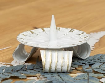 Kerzenteller aus Metall TELLUS weiß/gold für deine Taufkerze oder Hochzeitskerze