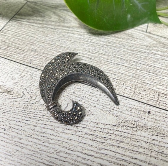 Vintage Sterling Silver Marcasite Brooch - image 1