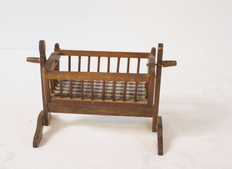 dollhouse crib