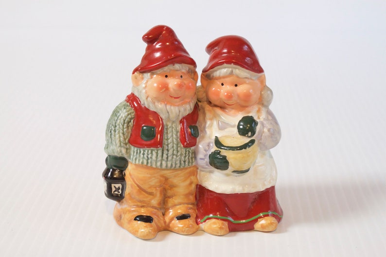 Vintage Santa and Mrs Claus figurines image 0