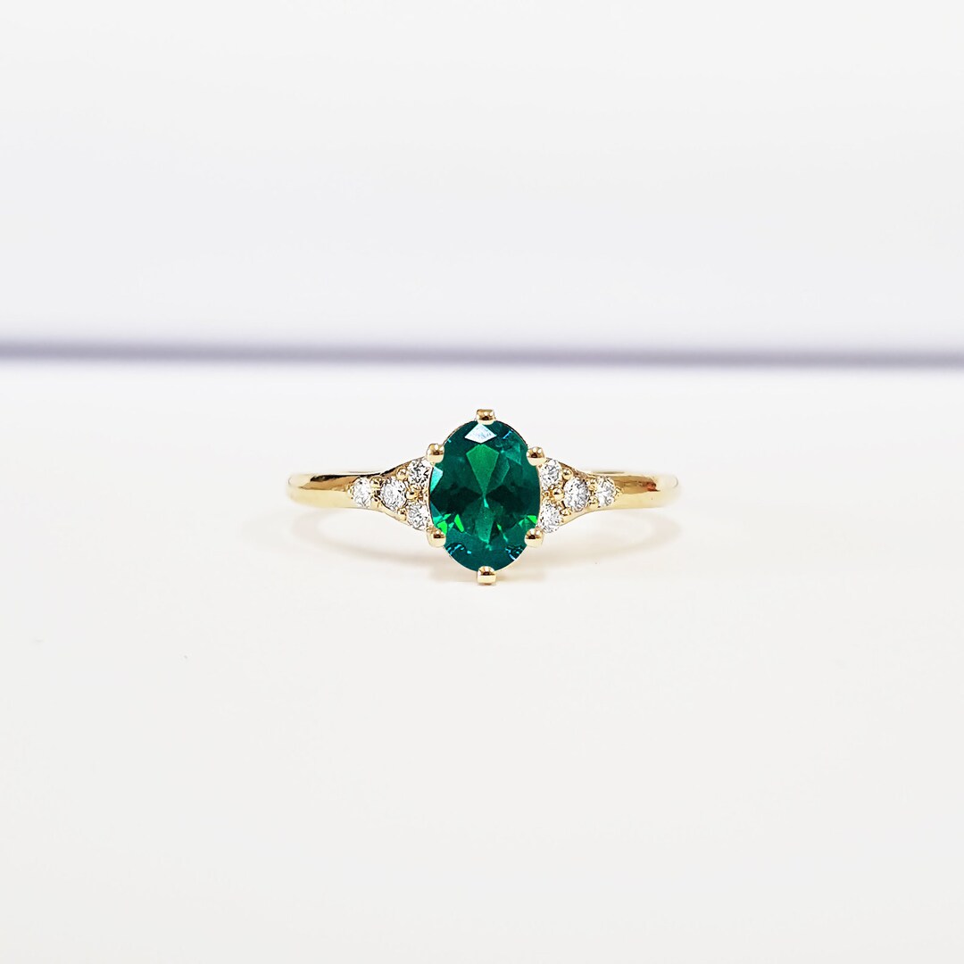 Emerald and Diamond Art Deco 1920's Inspired Engraved Engagement Ring ...