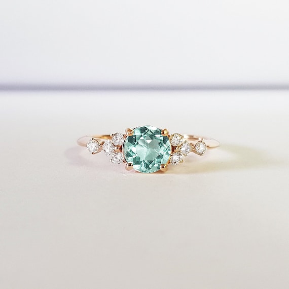 Mint sapphire engagement ring deals