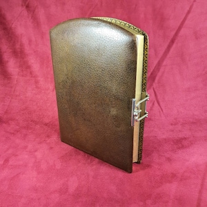 FOTO 1900 | Raro e grande album fotografico d&#39;epoca, rilegatura in pelle marrone scuro con bordo dorato | raccordi e piedini metallici | 1900 Prodotto in Francia