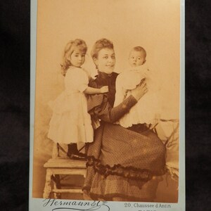 Photo ancienne d'une Parisienne  et de ses deux enfants | Période 1900| Format Carte Cabinet PARIS