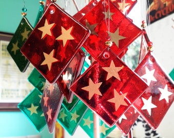 Set of 3 Glass Christmas Decorations red or green with stars!