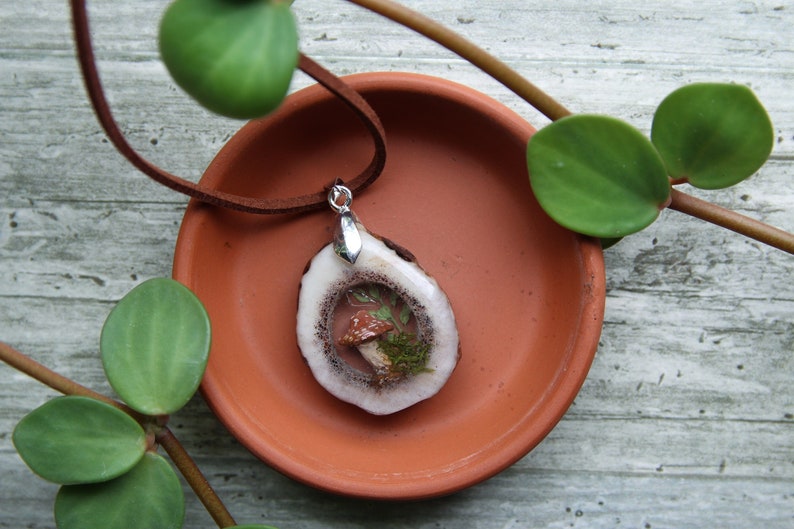 Antler Pendant Plant Jewelry Flower Necklace Mushroom Pendant Dried Flower Necklace Real Plant Necklace Red Mushroom