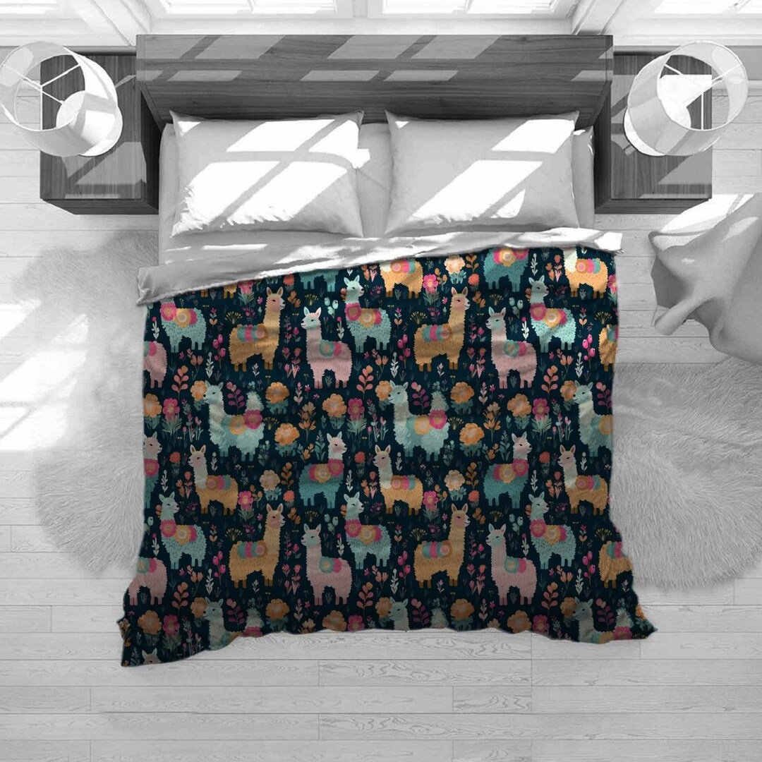 Llama Bed Cover (35 x 48 inches)