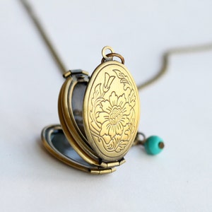 locket pendant necklace,antique brass Locket Necklace with turquoise,vintage style gift for mom, Grandma, Mother's Day gift, family necklace