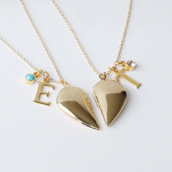 Locket necklace for girlfriend sale