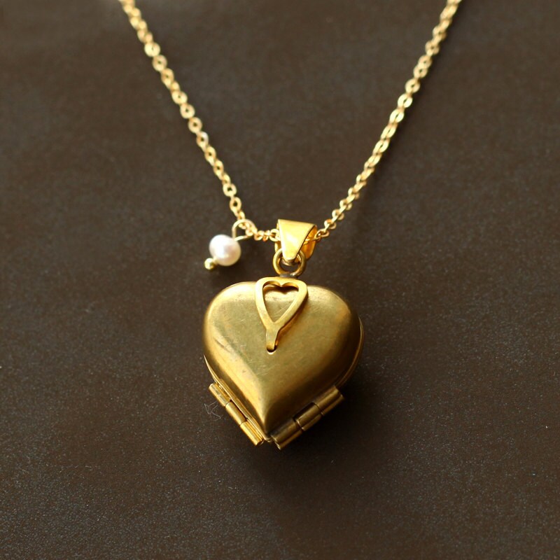 Memorial Locket Necklace With Photo Vintage Family Locket Etsy UK