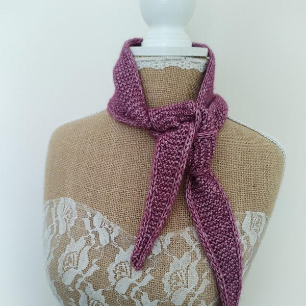 Hand Knitted dark pink colour mini scarf  -  Cotton/acrylic mix yarn tapered neckerchief -  Knitted neck tie