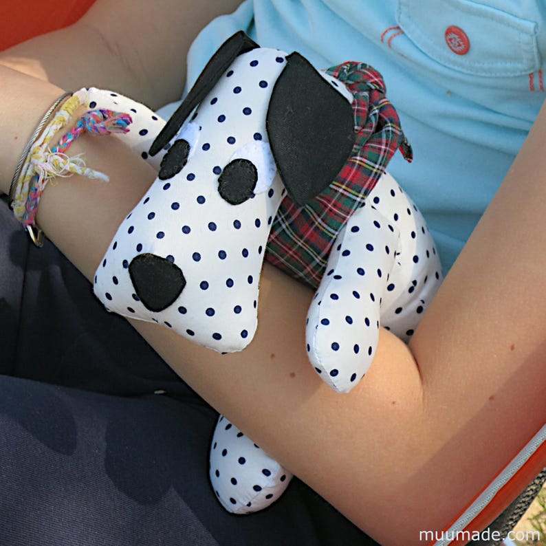 A soft fabric dog sewing pattern & instructions.