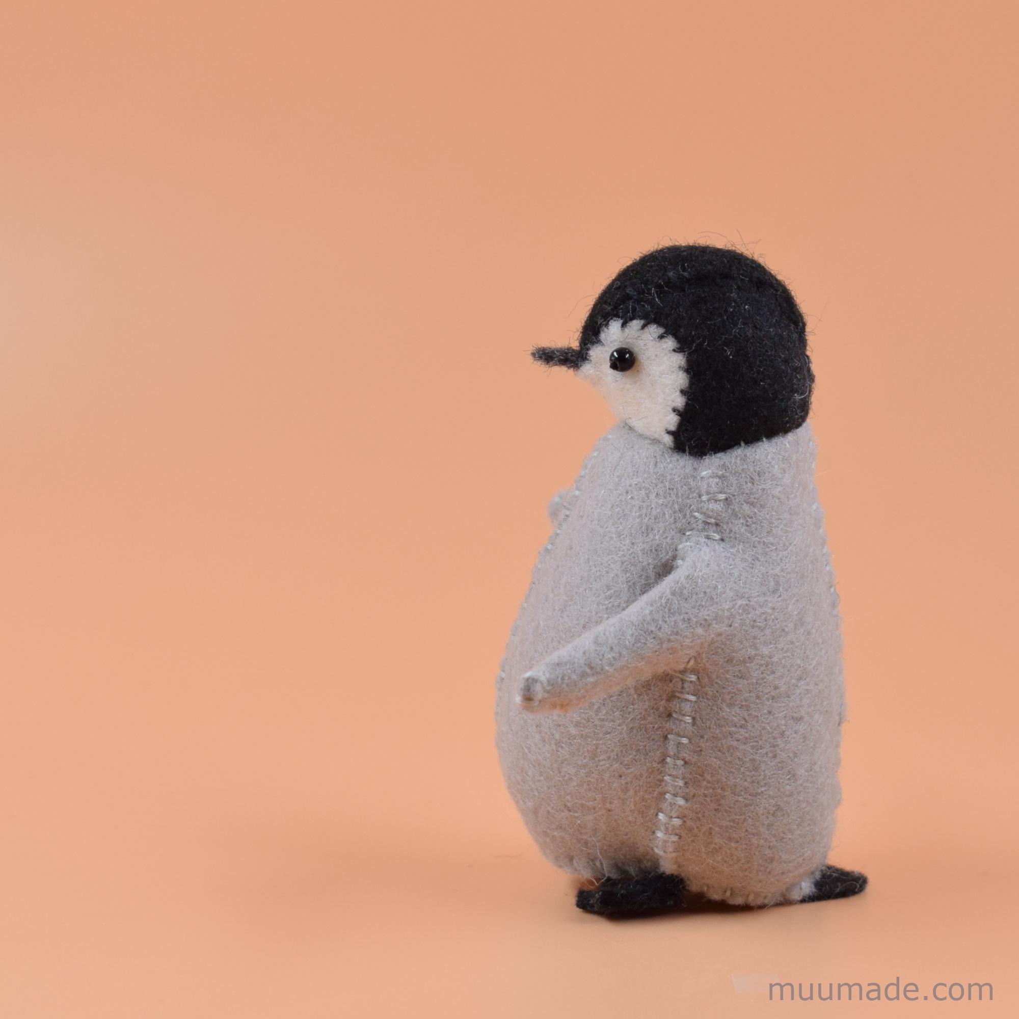 フェルトで作る赤ちゃんペンギン：手縫い用の実物大型紙＆作り方