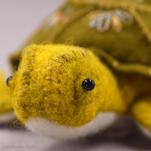 A felt sea turtle. Its sewing pattern & instructions is available for instant download from muumade.etsy.com.