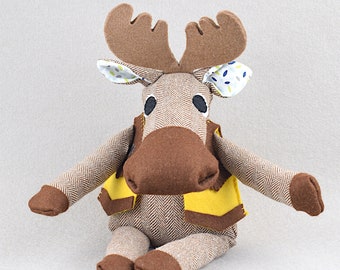 Moose Sewing pattern, Reindeer, Caribou, Stuffed Animal Sewing pattern, DIY gift idea, Plush toy, Cowboy Vest, DIY sewing project, Woodland