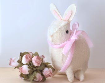 Felt Bunny Sewing Pattern: Easy DIY Rabbit Toy Decor (PDF Tutorial in English)