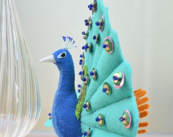 Felt Peacock Sewing Pattern: DIY Elegant Bird Ornament Tutorial in English (PDF Download)