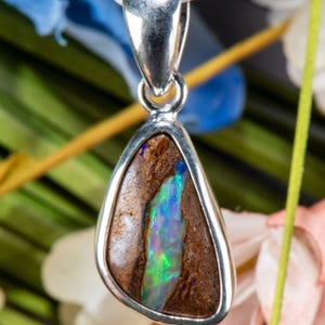 Boulder Opal 925 Silver Pendant. 20mm X 12mm